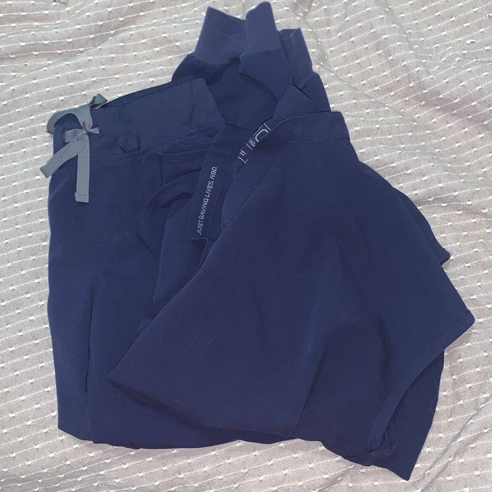 Figs navy set